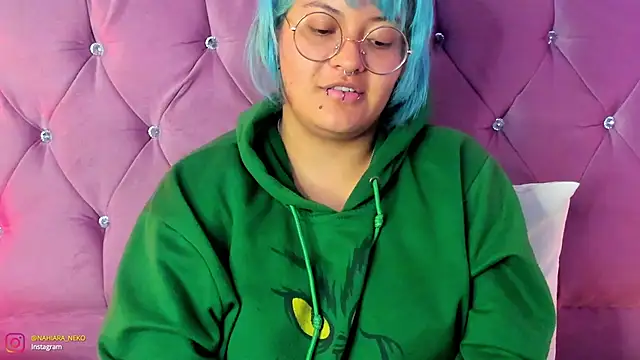 lucky-leah online show from March 5, 6:44 am