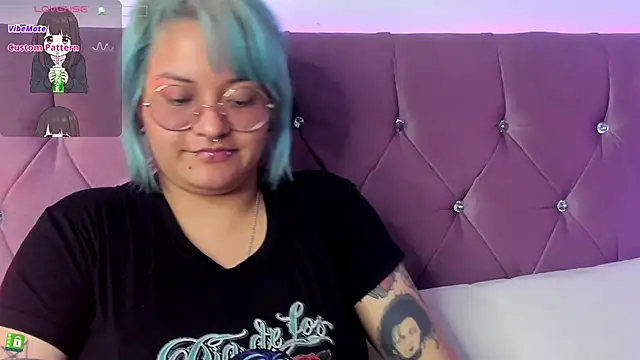 lucky-leah online show from March 14, 10:16 pm