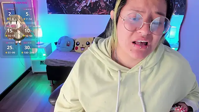 lucky-leah online show from September 18, 4:14 am