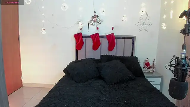 Kayla foxxy online show from December 3, 3:58 am