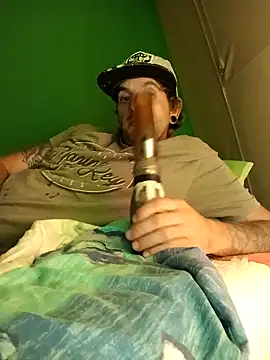 Snapshot of Gavdog4200 chatting on February 2, 1:08 pm Gavdog4200 online show from February 2, 1:08 pm