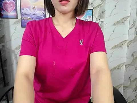 Snapshot of Love_bug15 chatting on March 15, 12:34 pm Love bug15 online show from March 15, 12:34 pm