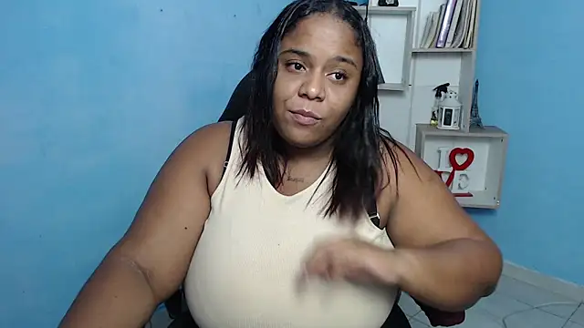 Snapshot of bbw_charlote chatting on January 6, 11:51 am bbw charlote online show from January 6, 11:51 am