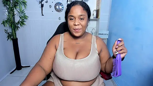 Snapshot of bbw_charlote chatting on March 20, 12:11 pm bbw charlote online show from March 20, 12:11 pm
