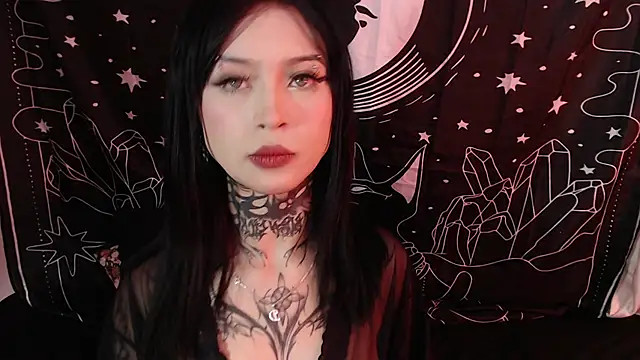 Snapshot of Isabella__dark chatting on January 5, 12:31 am Isabella dark online show from January 5, 12:31 am