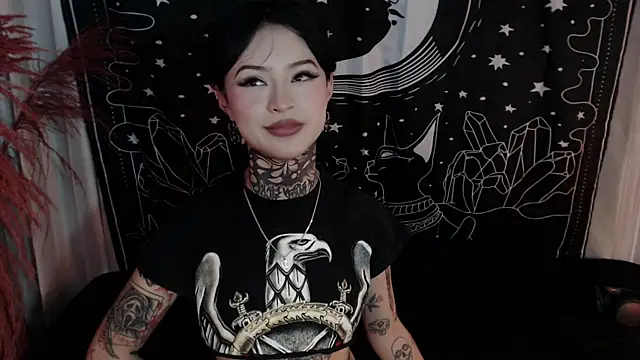 Snapshot of Isabella__dark chatting on January 30, 11:24 pm Isabella dark online show from January 30, 11:24 pm
