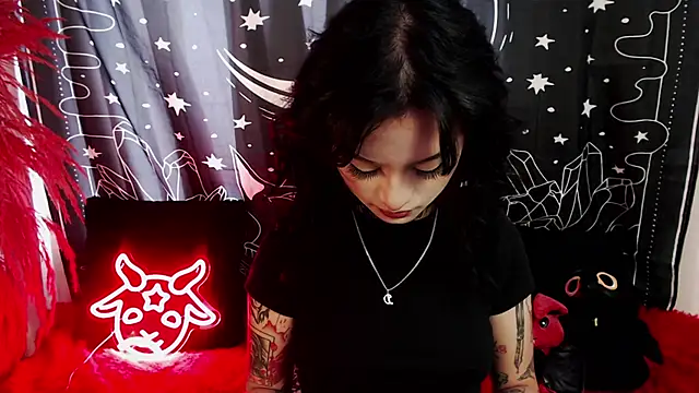 Snapshot of Isabella__dark chatting on March 11, 8:42 pm Isabella dark online show from March 11, 8:42 pm