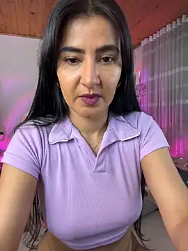 Snapshot of Violetta_kim1 chatting on January 6, 10:45 pm Violetta kim1 online show from January 6, 10:45 pm