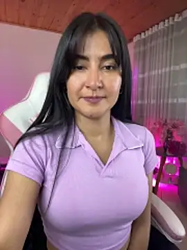 Snapshot of Violetta_kim1 chatting on February 20, 9:37 pm Violetta kim1 online show from February 20, 9:37 pm