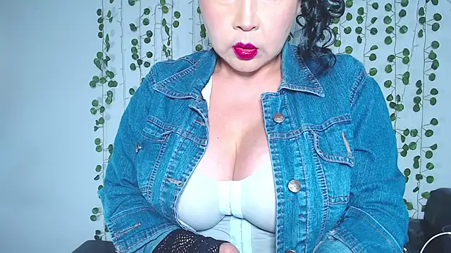 yinetford online show from October 23, 10:30 pm