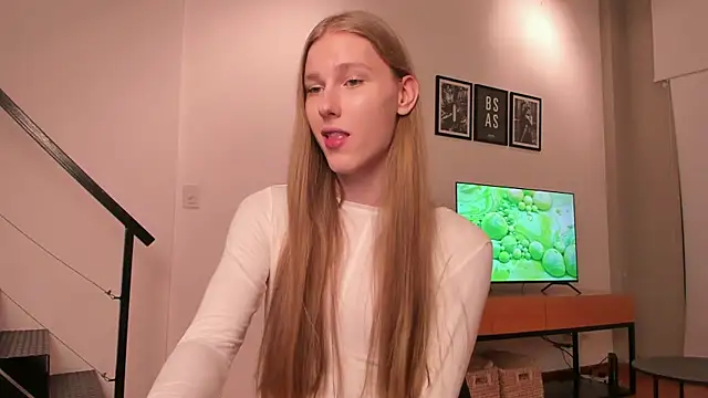 Mira Lite online show from May 2, 10:37 pm