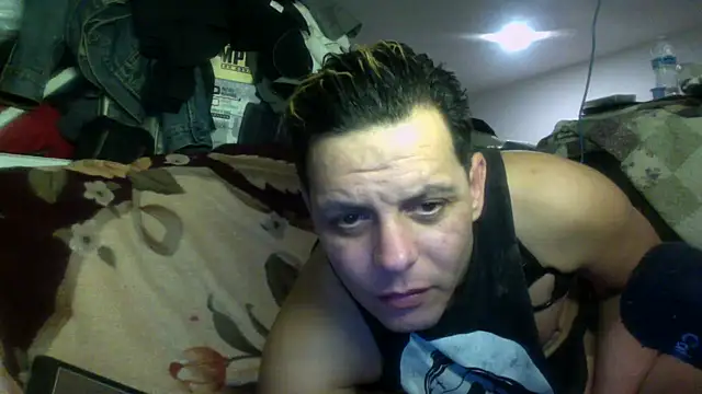 Snapshot of Phelyxx_elgato chatting on December 9, 3:29 am Phelyxx elgato online show from December 9, 3:29 am