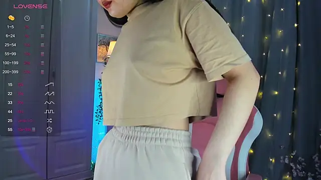 Snapshot of FreyaRaya chatting on March 19, 9:06 am FreyaRaya online show from March 19, 9:06 am