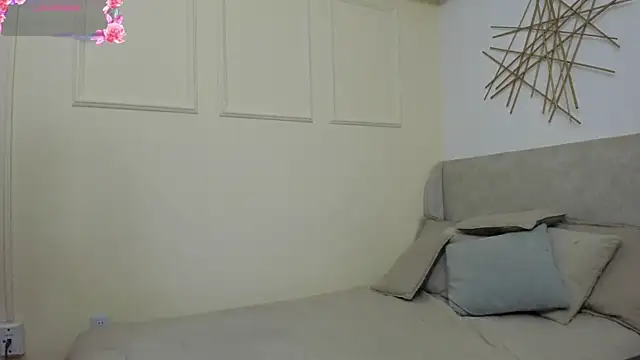 Sussanewolf online show from May 15, 1:40 pm