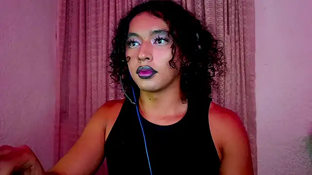 Snapshot of angelsdustxxx chatting on September 23, 4:37 am angelsdustxxx online show from September 23, 4:37 am