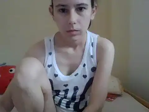 Snapshot of Zafirmacska chatting on February 12, 11:07 am Zafirmacska online show from February 12, 11:07 am