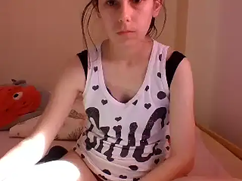 Snapshot of Zafirmacska chatting on March 7, 9:18 am Zafirmacska online show from March 7, 9:18 am