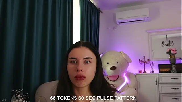 Snapshot of ivyleague_ chatting on January 8, 8:06 am ivyleague  online show from January 8, 8:06 am