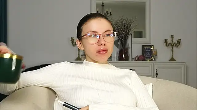 Snapshot of ivyleague_ chatting on October 12, 4:11 am ivyleague  online show from October 12, 4:11 am