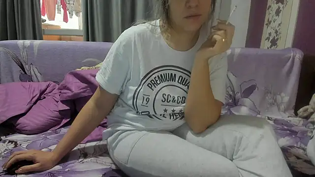 Dyana Kaylinn online show from December 7, 6:54 am