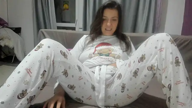 Dyana Kaylinn online show from February 16, 2:20 am