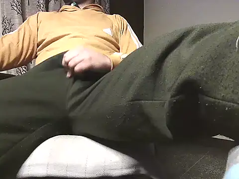 Snapshot of Bigdstar007 chatting on January 1, 7:43 pm Bigdstar007 online show from January 1, 7:43 pm