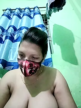 Snapshot of Depte- chatting on September 21, 11:39 pm Depte- online show from September 21, 11:39 pm