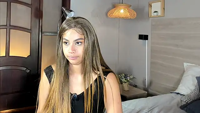 Snapshot of nayah__ chatting on May 8, 8:14 pm nayah online show from May 8, 8:14 pm