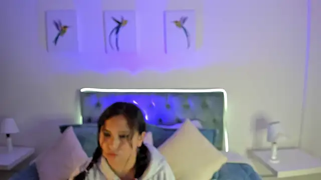  Natalie18 online show from November 27, 3:30 am