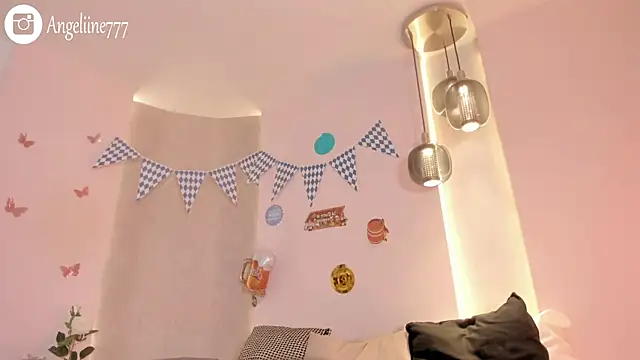 Snapshot of angeline-777 chatting on October 1, 11:49 am angeline-777 online show from October 1, 11:49 am