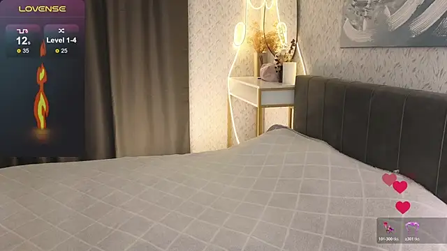 Snapshot of YourSweetDream_ chatting on October 18, 8:26 am YourSweetDream online show from October 18, 8:26 am