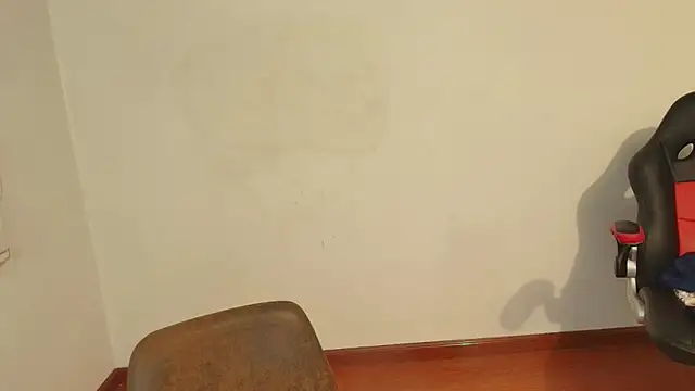 samy jonnes  online show from December 4, 12:53 am