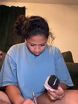 VanessaBling online show from May 3, 3:12 am