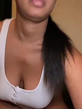 VanessaBling online show from May 11, 12:38 am