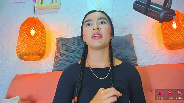 Snapshot of emiily_s chatting on September 26, 12:09 pm emiily s online show from September 26, 12:09 pm