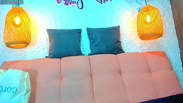 Snapshot of emiily_s chatting on October 7, 12:02 pm emiily s online show from October 7, 12:02 pm