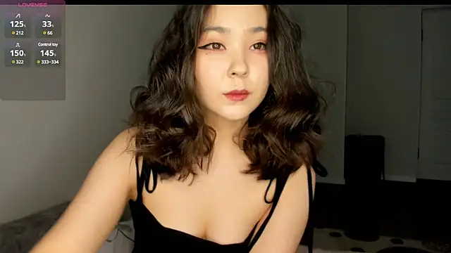 ysann online show from January 31, 11:13 am