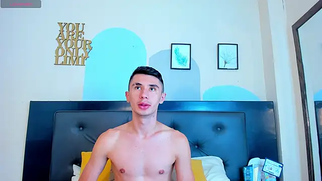 Jotastevensxx online show from April 30, 7:09 pm