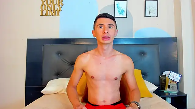 Jotastevensxx online show from May 5, 7:22 pm