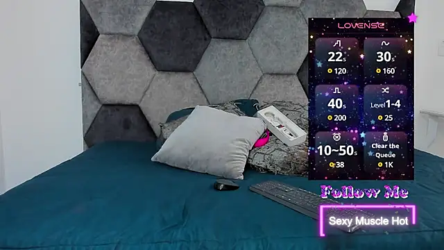 AmberAdams  online show from January 25, 5:30 pm