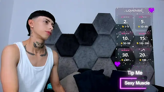 AmberAdams  online show from March 8, 2:08 pm