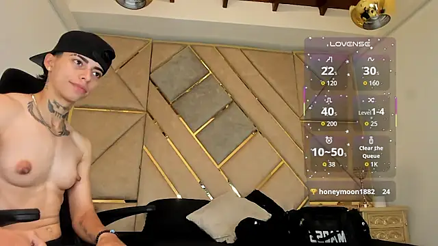 AmberAdams  online show from September 24, 2:53 pm