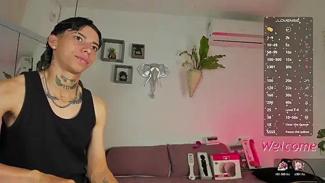 AmberAdams  online show from December 14, 3:06 pm