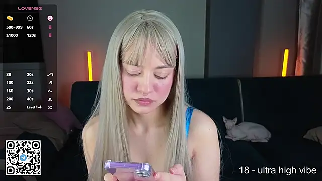 mybunnywendy online show from September 29, 2:00 pm