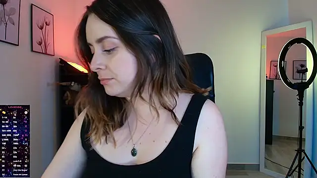 miss seline online show from April 30, 8:48 pm