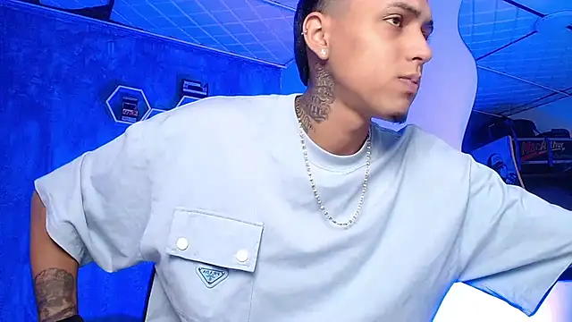 Liam lee online show from February 21, 1:22 pm