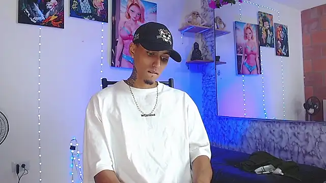 Liam lee online show from October 19, 2:29 pm