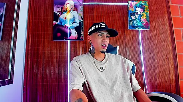 Liam lee online show from February 14, 9:11 pm