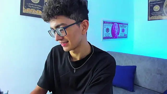 Snapshot of TylerWhite_ chatting on January 29, 9:55 am TylerWhite  online show from January 29, 9:55 am