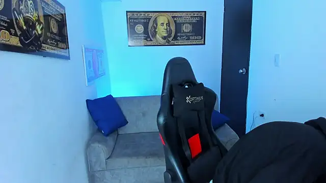 Snapshot of TylerWhite_ chatting on February 23, 3:02 am TylerWhite  online show from February 23, 3:02 am